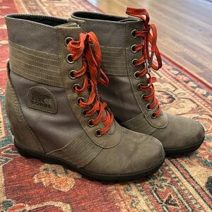 Sorel Women’s 9.5 Lexie Wedge Boot - Quarry Grey